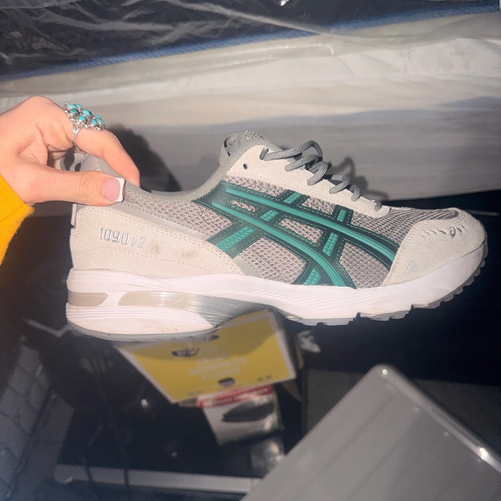 ASICS Women's Gray Sneakers with Teal Accents
